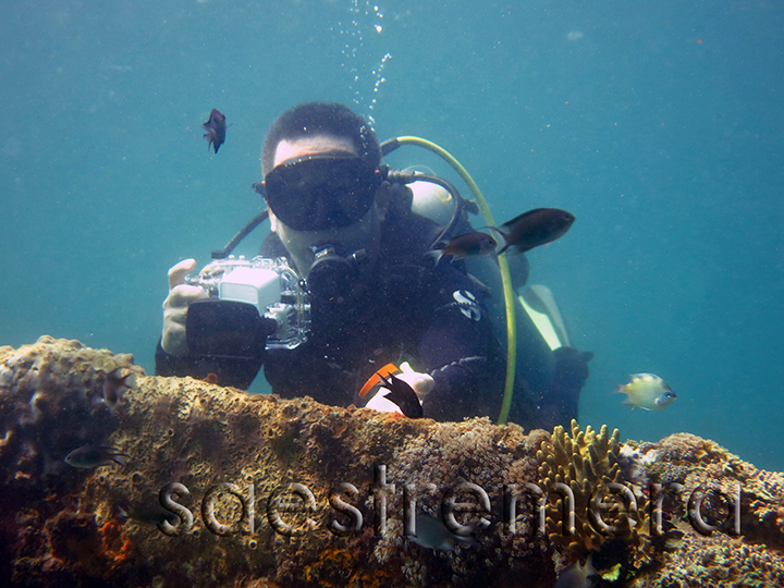 James at Lusong Gun Boat